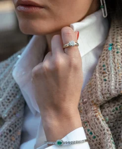 Anillo Ancho con Chatón de Diamantes en Oro Bicolor