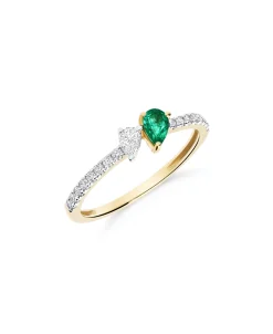 Anillo con Esmeralda y Diamantes Talla Pera en Oro Amarillo