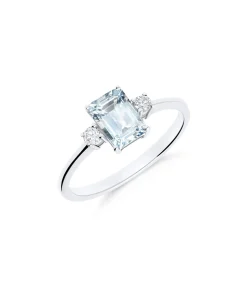 Anillo Tresillo con Aguamarina Talla Esmeralda 0,85 cts y Diamantes en Oro Blanco