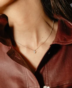 Colgante con Diamante Talla Marquise 0,68 cts en Oro Blanco
