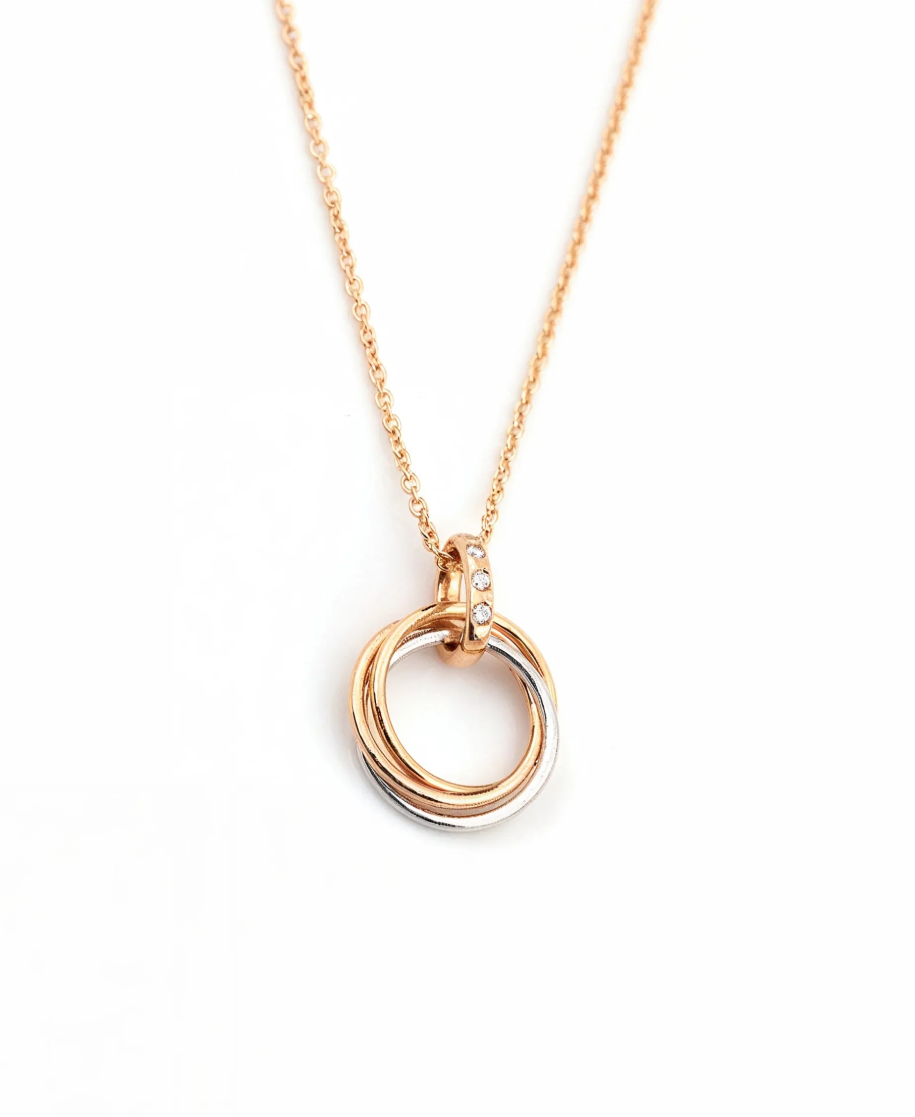 Colgante Motivo de Aros con Diamantes en Oro Tricolor