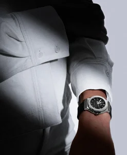 Hublot Classic Fusion Negro Titanium 42 mm | 542.NX.1171.RX