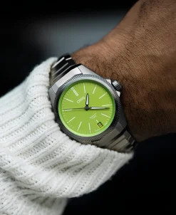 ORIS ProPilot X Kermit Edition Calibre 400 Verde Titanio 39 mm | 01 400 7778 7157-SET