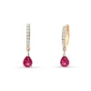 Pendientes Aro con Rubí Talla Pera y Diamantes en Oro Amarillo