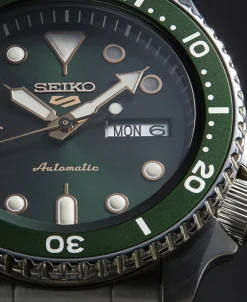 Seiko 5 Sports SKX Series Automático Verde Acero 42,5 mm | SRPD63K1